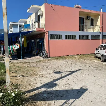 Apartament Redi's