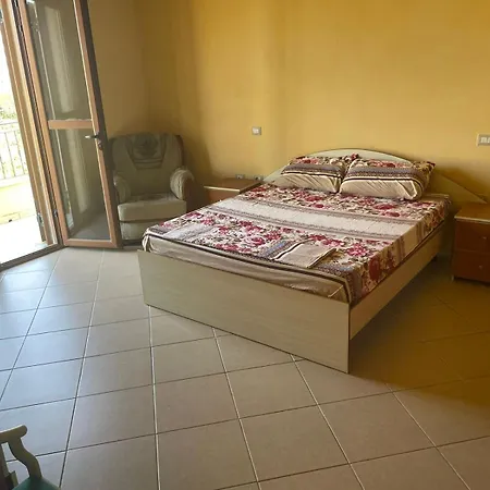 Apartament Redi's